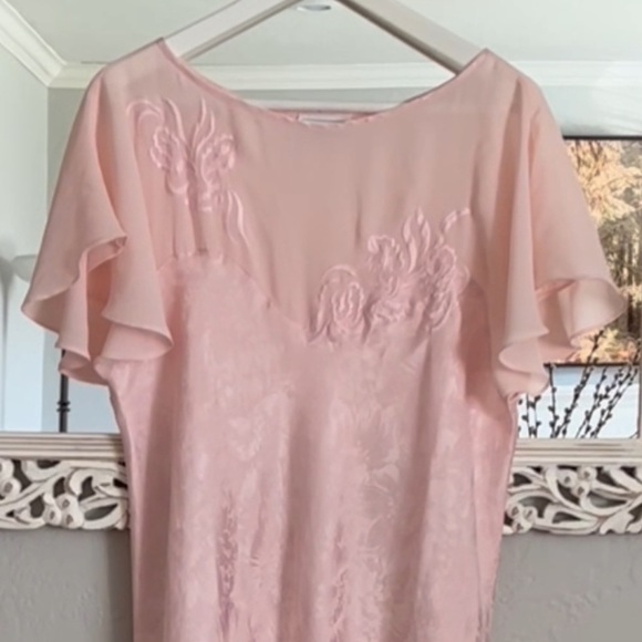 Natori Pink Satin Chemise Nightgown w/ Lace & Flutter Sleeves L/XL - Picture 3 of 7